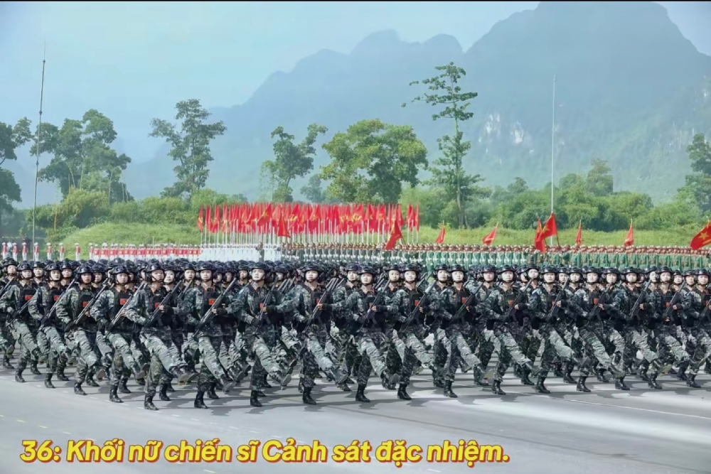 Khối nữ chiến sĩ Cảnh sát đặc nhiệm